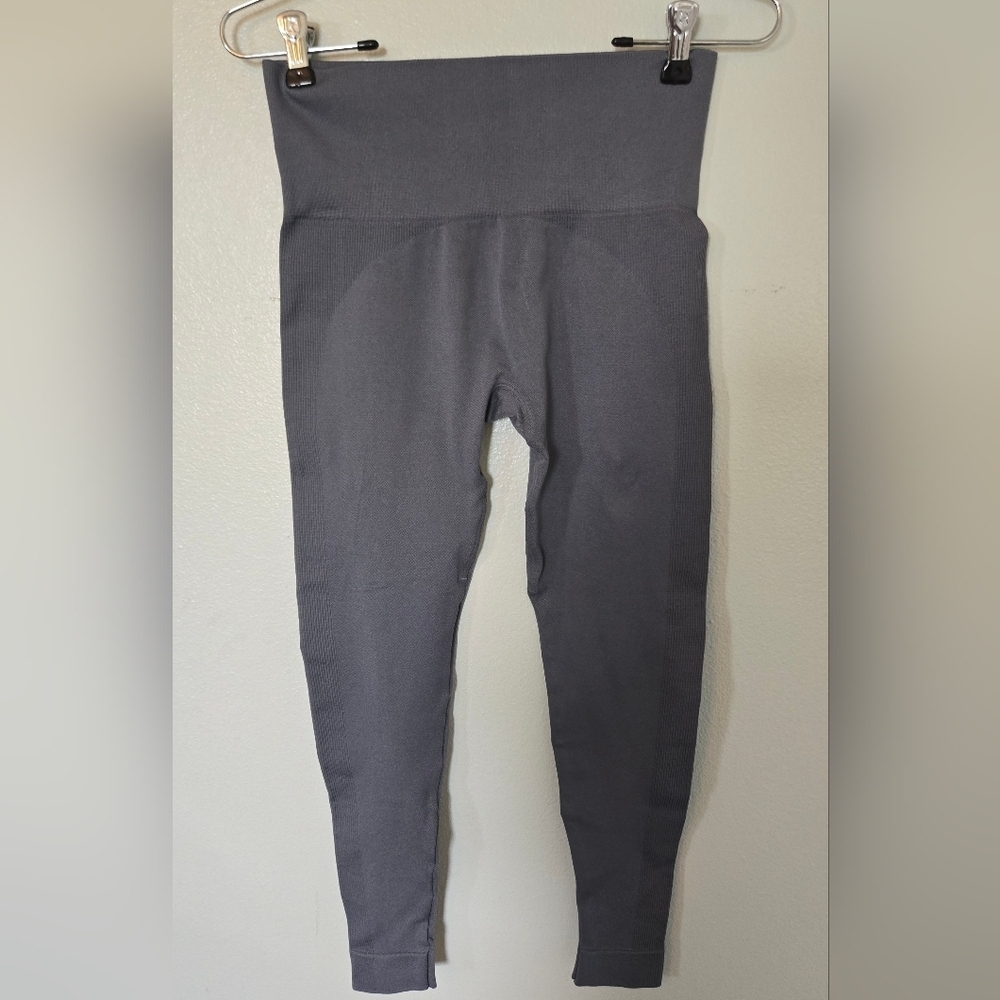 Set Active | Gray Sculptflex Seamless Leggings Size Medium